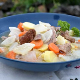 Íslensk kjötsúpa: Klassisk islandsk fåresuppe