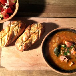 Pasulj: Serbiske bønner med norske råvarer