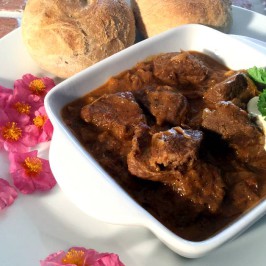 Szeklergulasj: Kraftfull gryte fra Transilvania