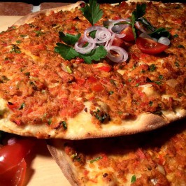 Lahmacun: Tyrkiskarmensk “pizza” med røtter i oldtiden